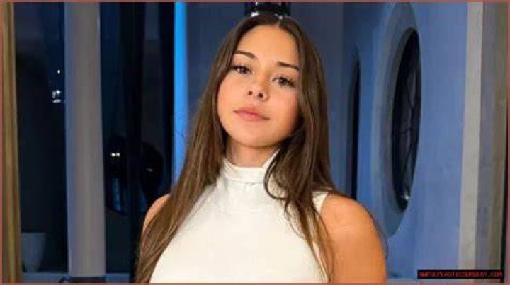 Eilla Nova: A Rising Star in the Entertainment Industry